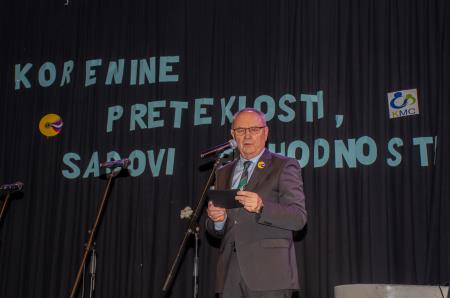 ‘‘Korenine preteklosti, sadovi prihodnosti” (21)